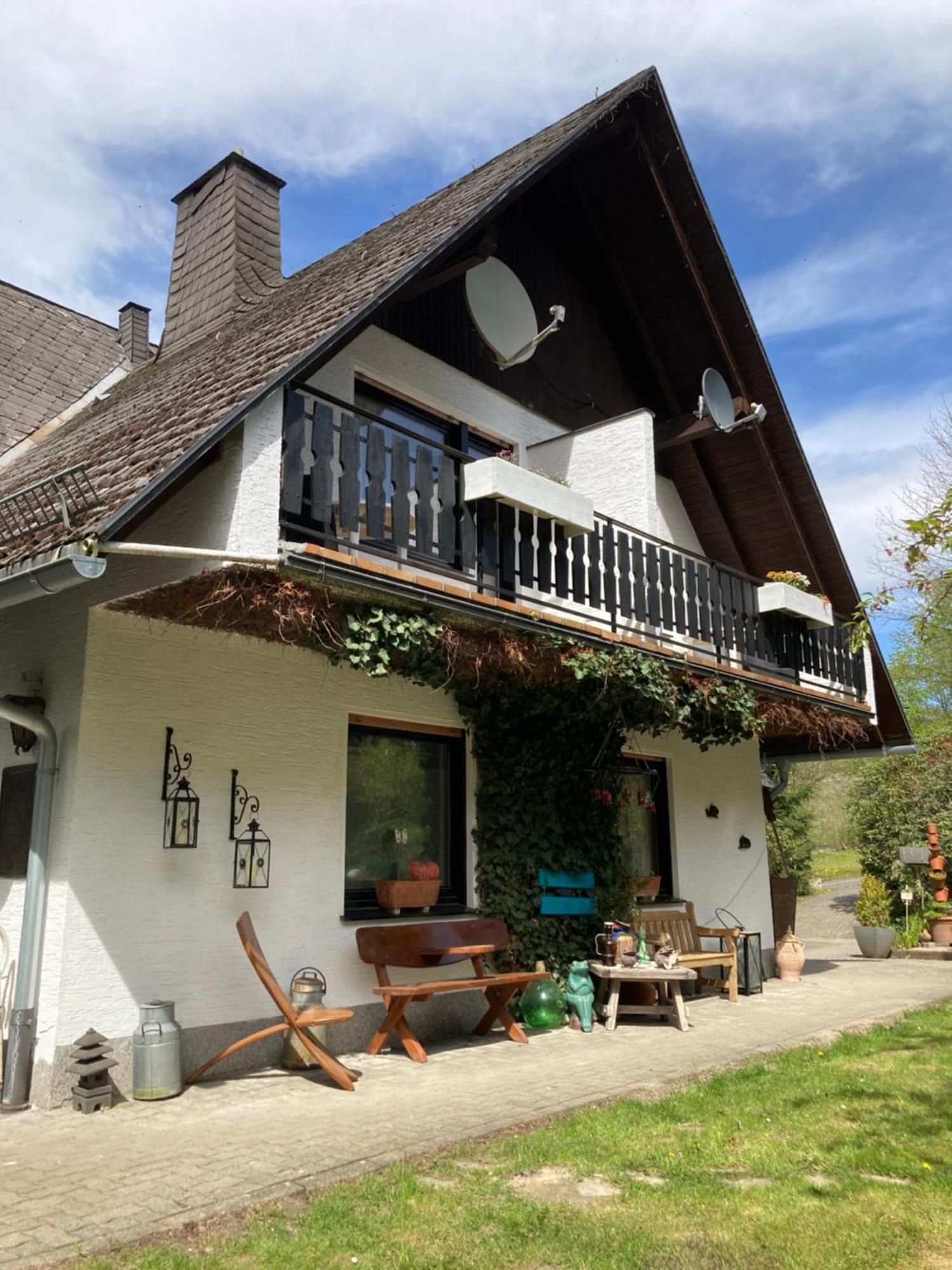 Gasthof Walhalja Schmallenberg Εξωτερικό φωτογραφία