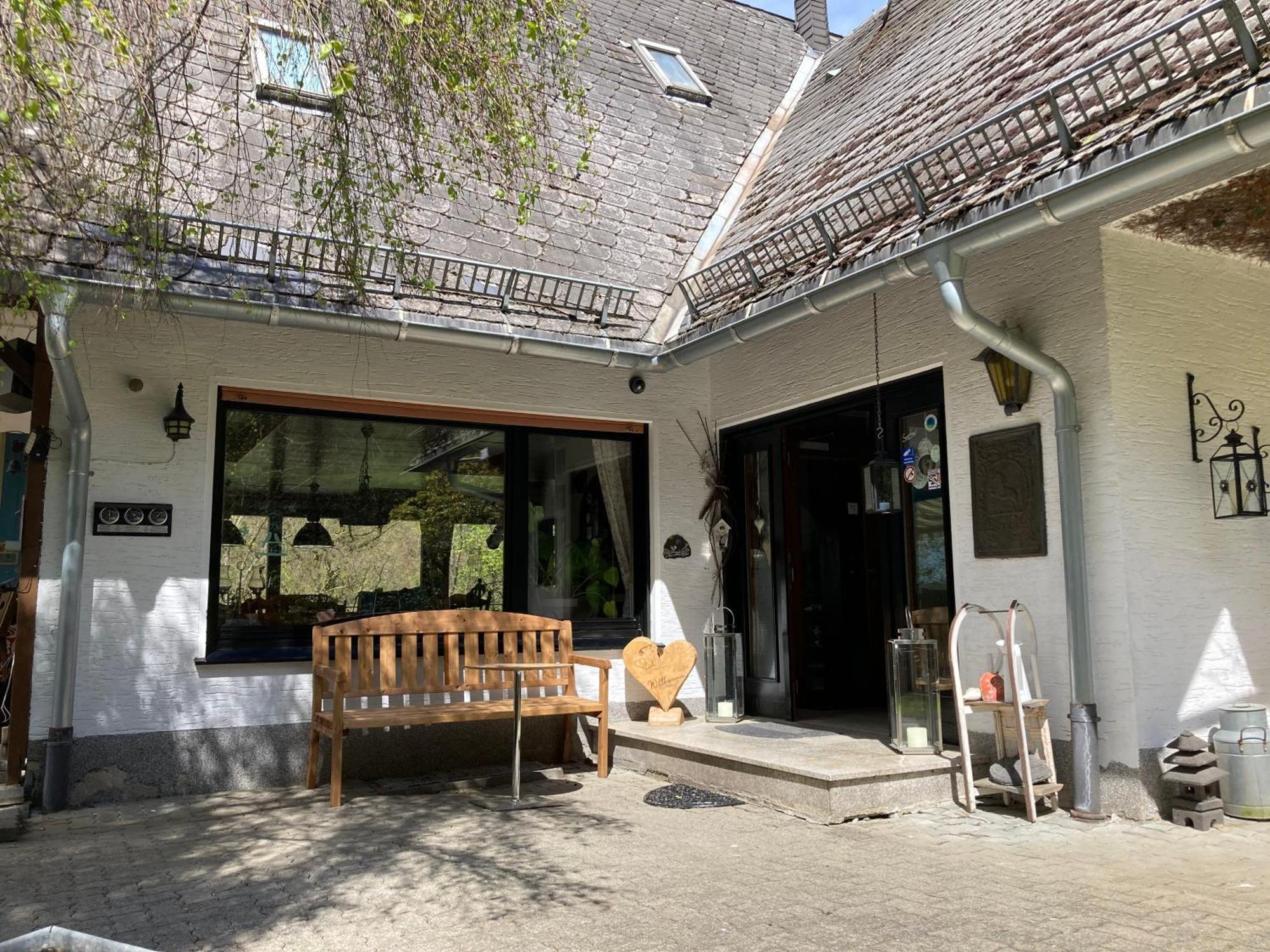 Gasthof Walhalja Schmallenberg Εξωτερικό φωτογραφία